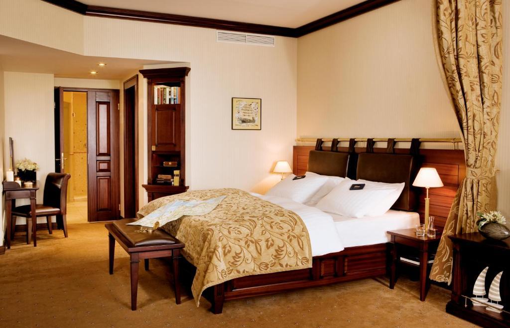 Yachthafenresidenz Hohe Duene Hotel Rostock Phòng bức ảnh